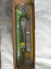 Bild hängende werkzeugbild rahmen metall harding kit mit stufe hammer