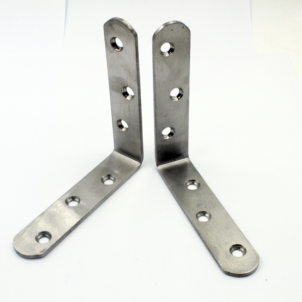 Winkelhalterung (13)